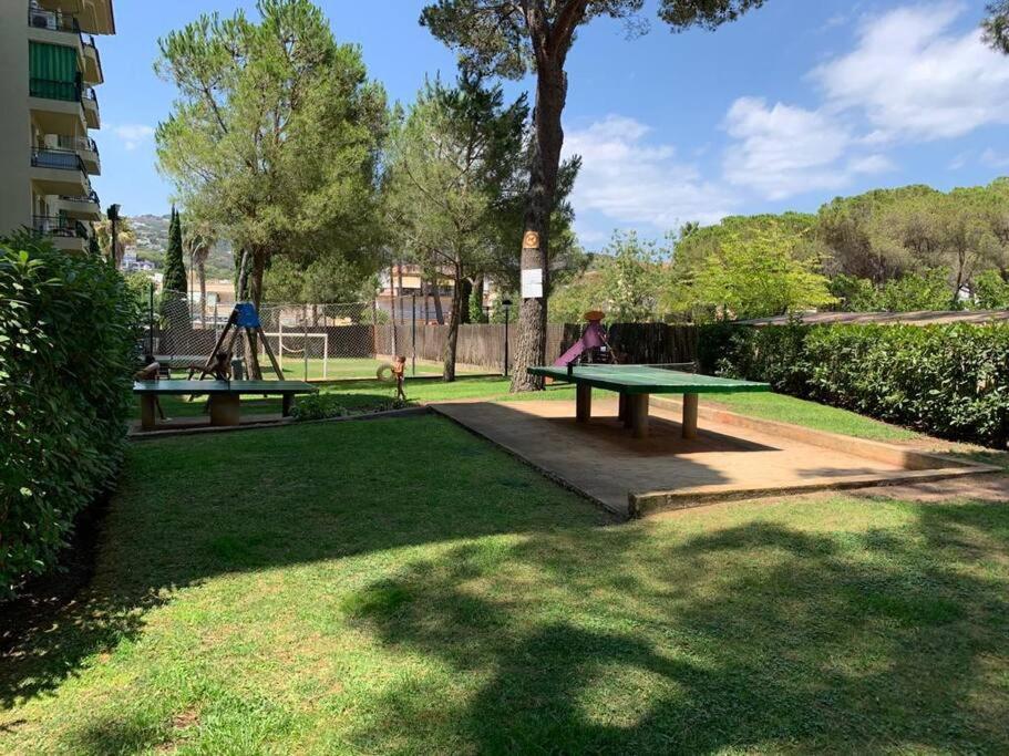 Amplio Apartamento Con Piscina Al Lado De La Playa Platja d'Aro Eksteriør billede